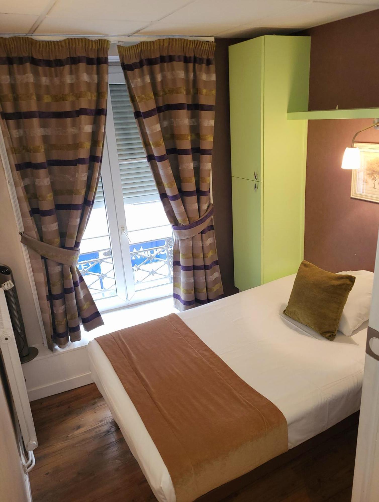 Hotel Du Dauphin Lyon Exteriör bild